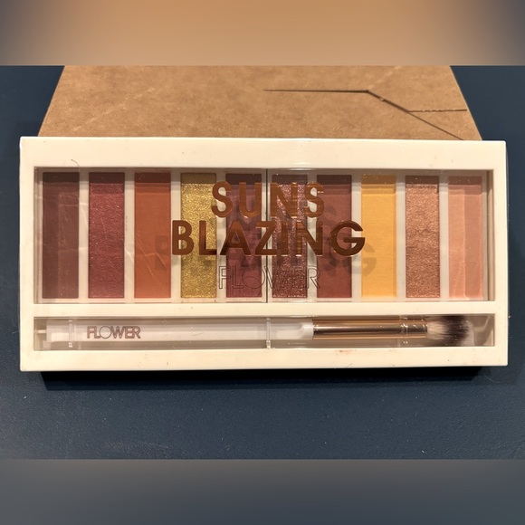 Flower Beauty Other - NWOT FLOWER BEAUTY SUNS BLAZING EYESHADOW PALETTE